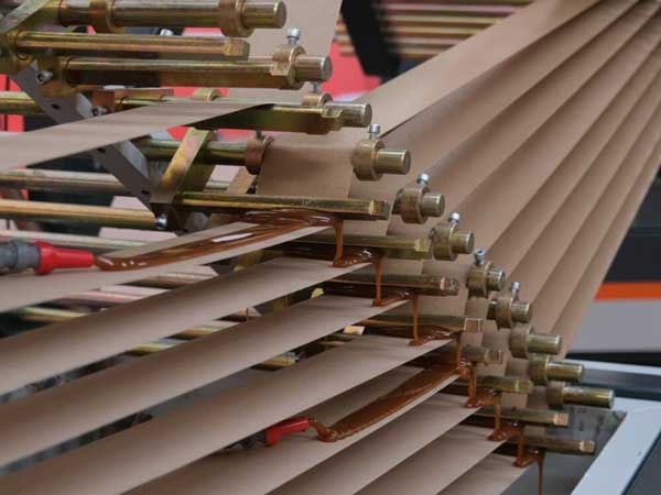 fireworks-paper-tube-making-machine-glue-injection